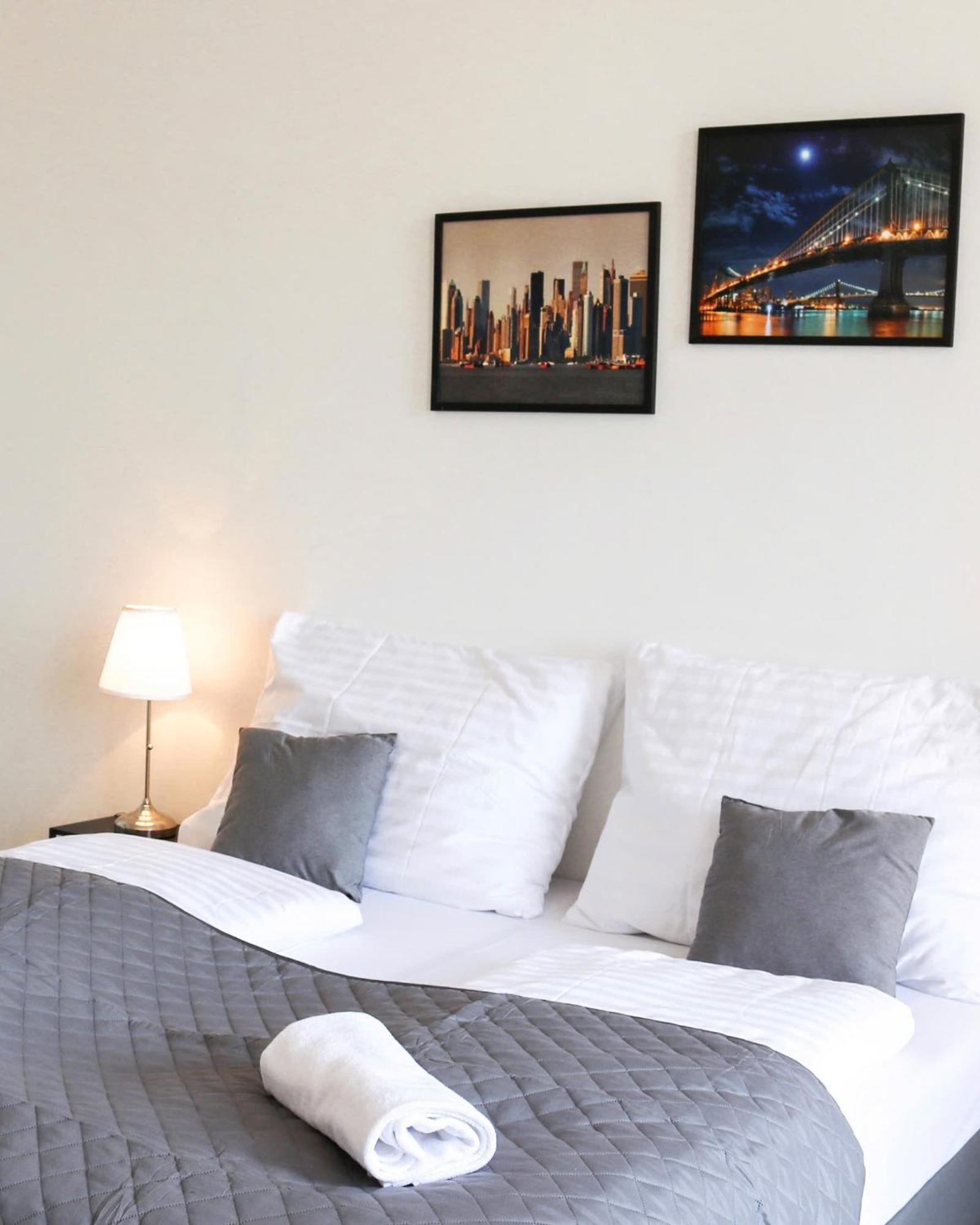 Rose Suites And Rooms Prague Ngoại thất bức ảnh
