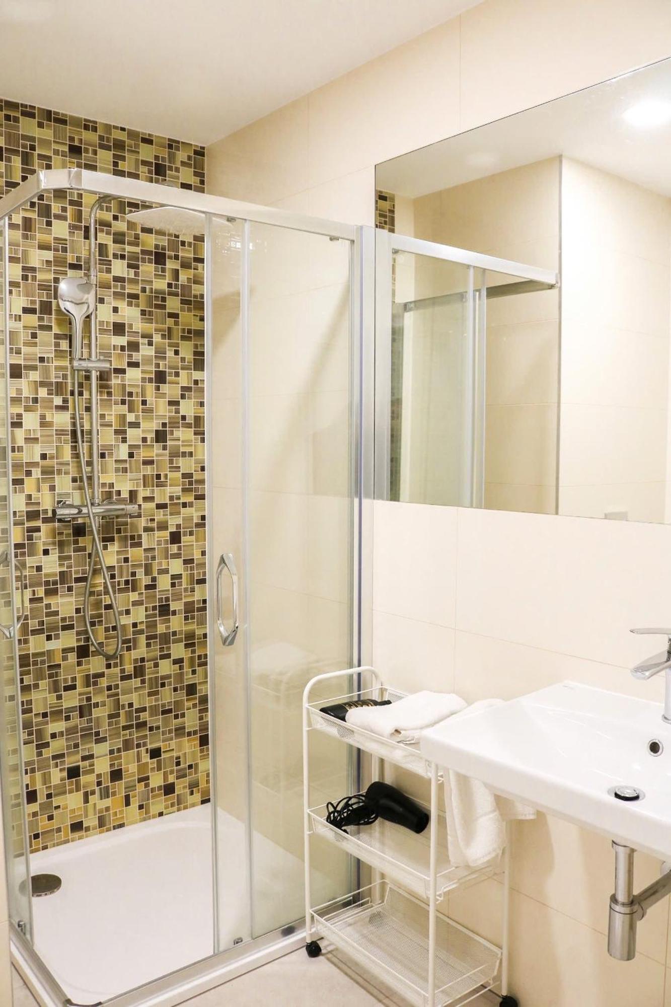 Rose Suites And Rooms Prague Ngoại thất bức ảnh
