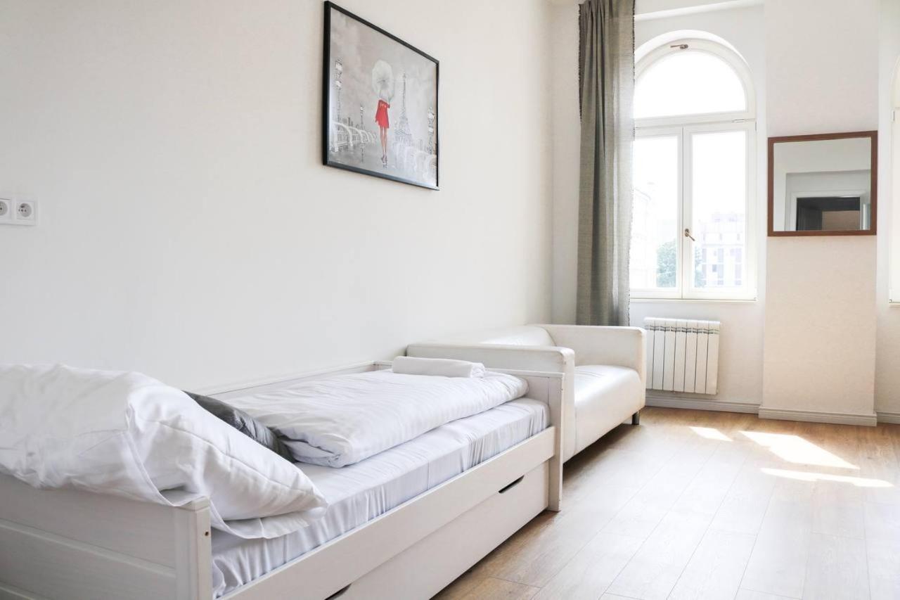 Rose Suites And Rooms Prague Ngoại thất bức ảnh
