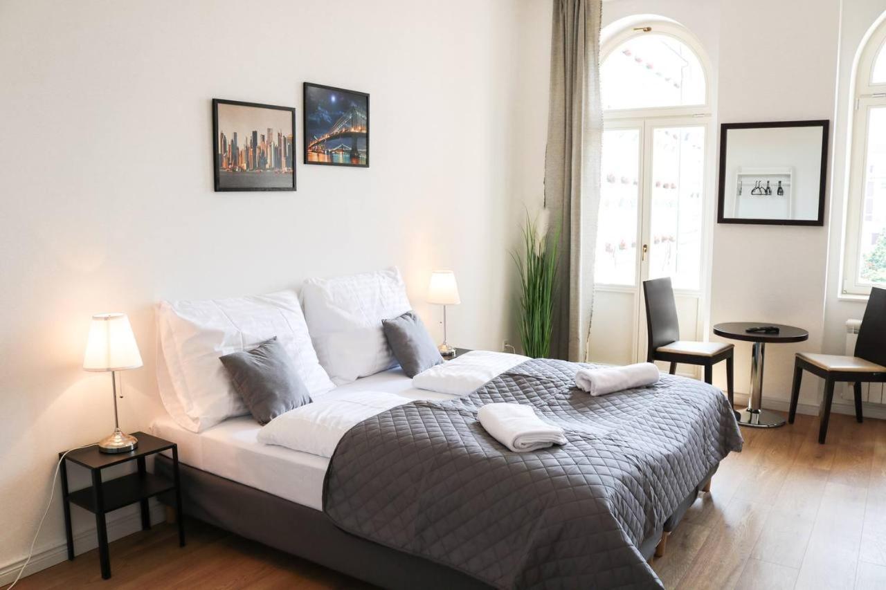 Rose Suites And Rooms Prague Ngoại thất bức ảnh